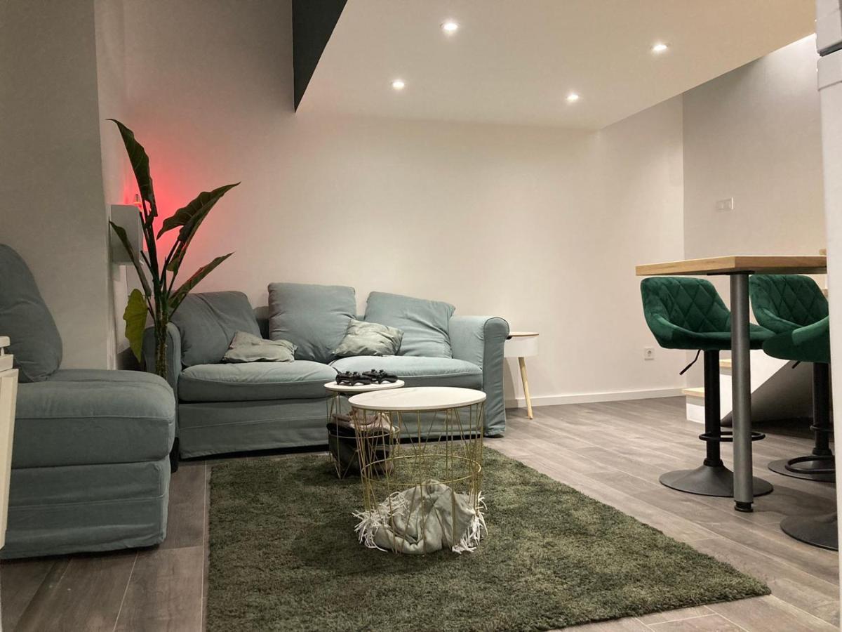 Full Equipment Designed Apartment In The Heart Of Budapest For 4 People Ngoại thất bức ảnh
