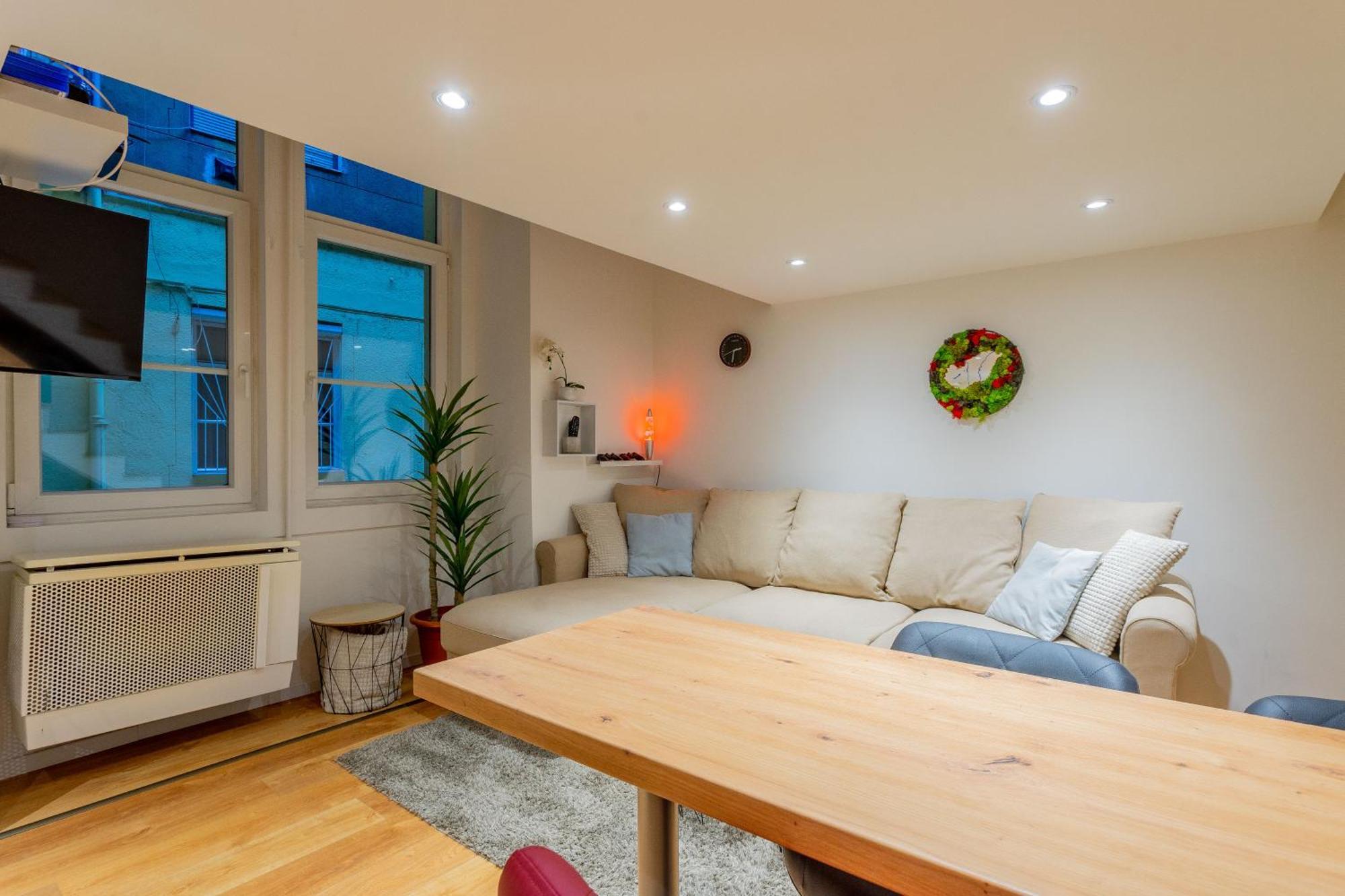 Full Equipment Designed Apartment In The Heart Of Budapest For 4 People Ngoại thất bức ảnh