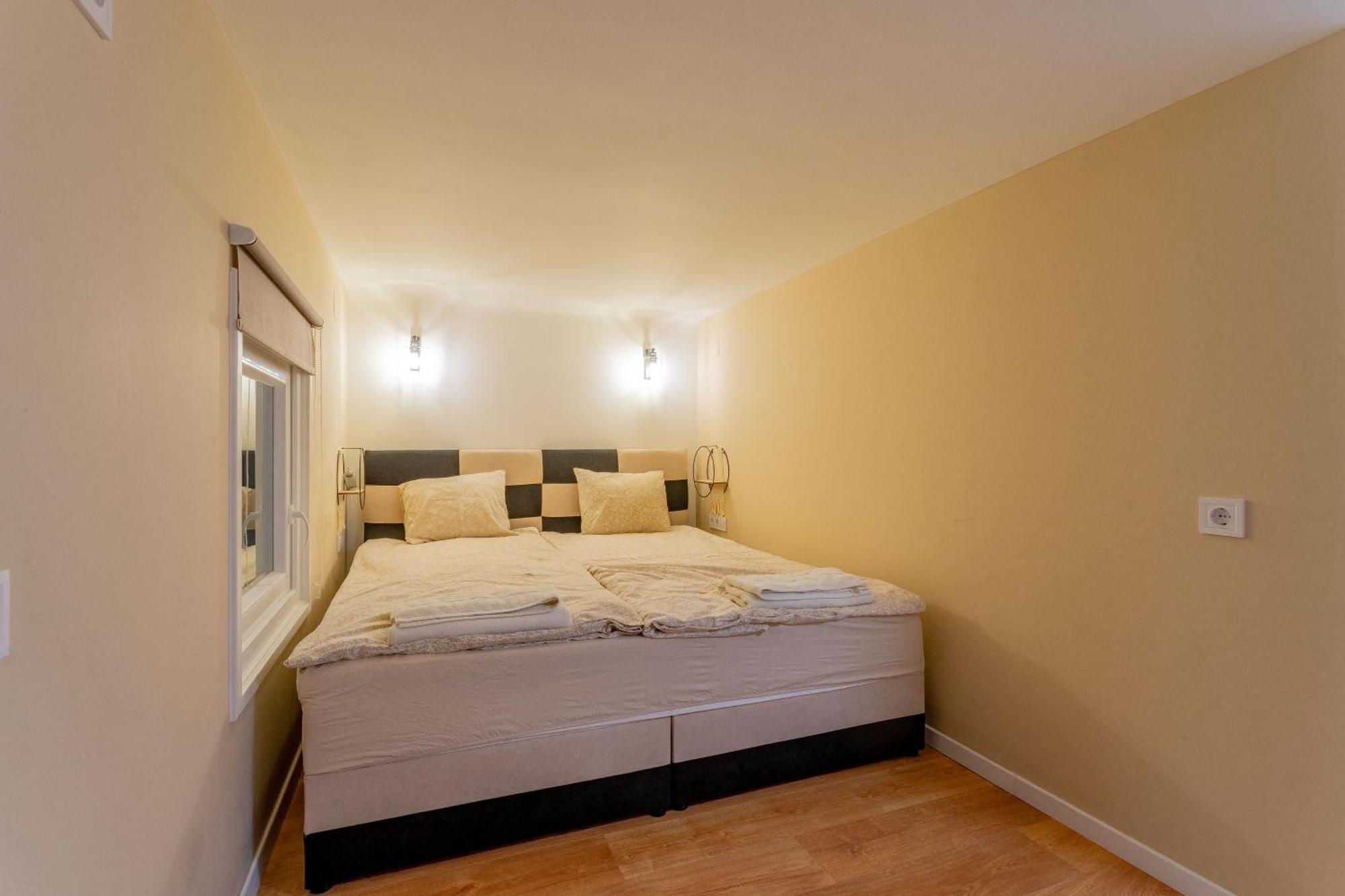 Full Equipment Designed Apartment In The Heart Of Budapest For 4 People Ngoại thất bức ảnh